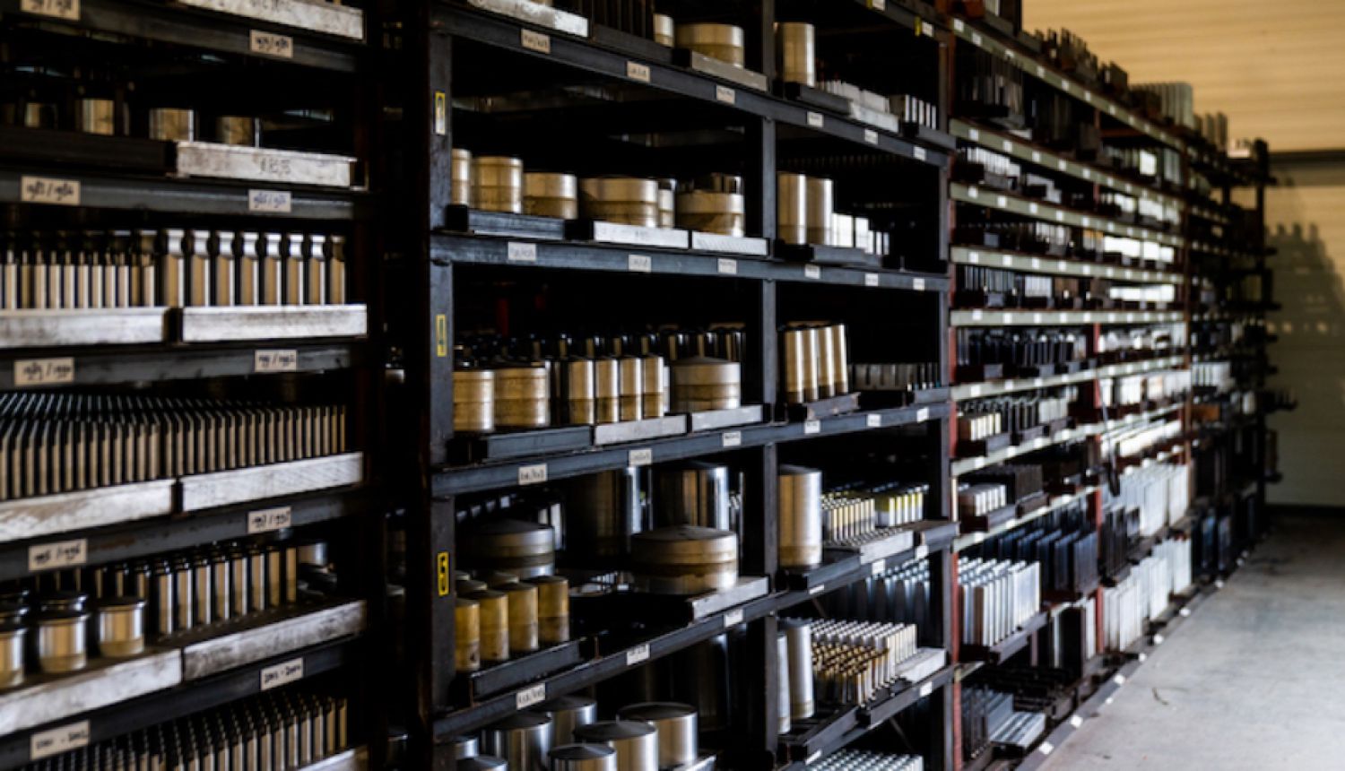 定制成型全解析：安歌思客户专属模具应用指南